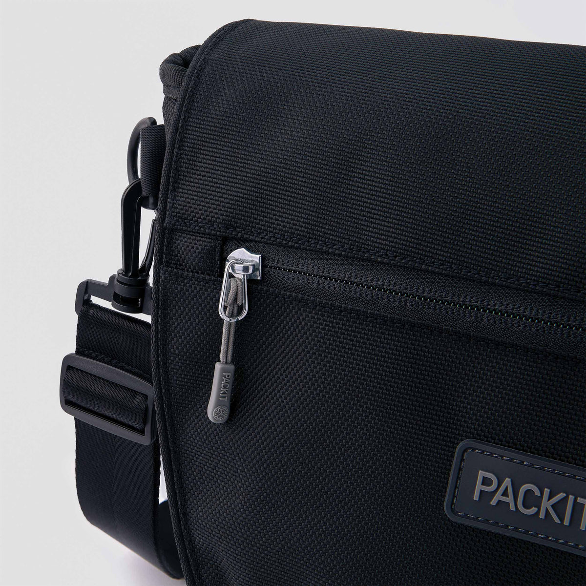 freezable-brooklyn-crossbody-b8 freezable-brooklyn-crossbody-black-ecofreeze-plus-zoom-zipper-pull.jpg