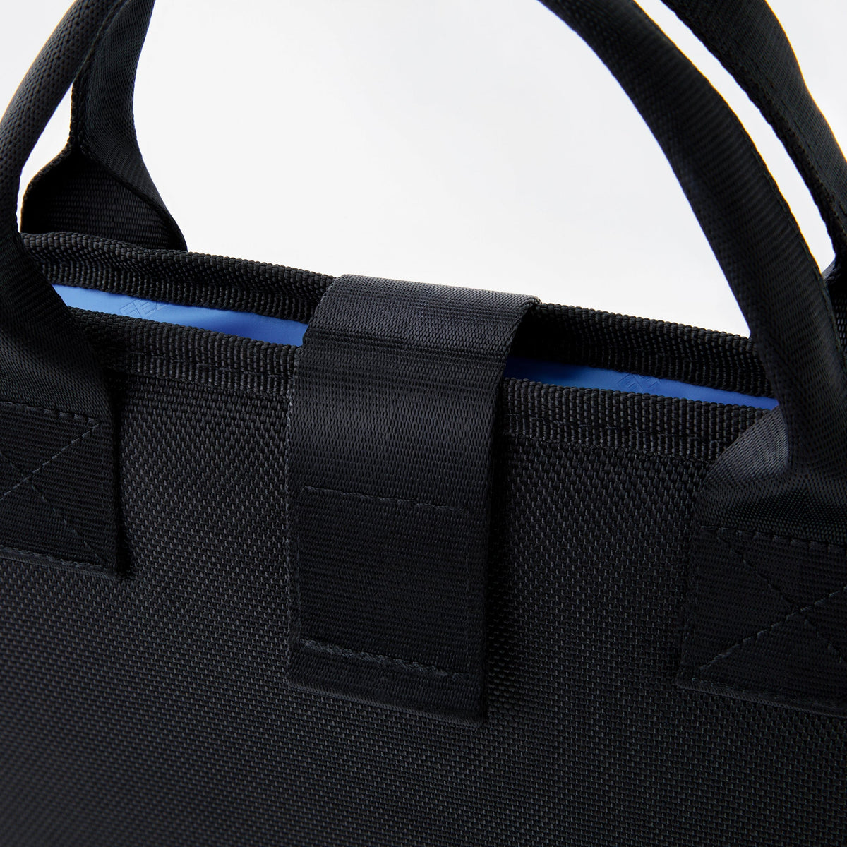 freezable-chill-board-large-y7 freezable-chill-board-large-black-ecofreeze-plus-zoom-handles.jpg