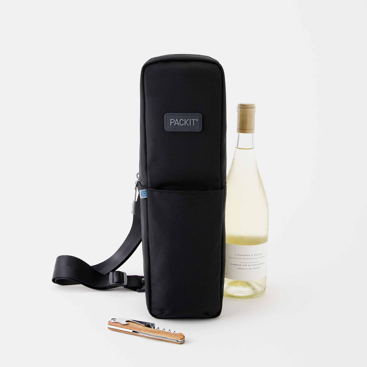 freezable-wine-carrier-l8 freezable-wine-carrier-black-ecofreeze-plus-front-with-wine.jpg